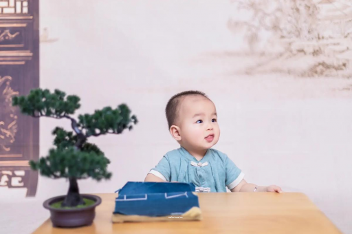 白沙宝宝总是抠鼻子 白沙宝宝总是抠鼻子